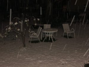 Pre-dawn snow in Texas